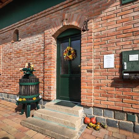 Penzion Vinařství Tomanovi Hotel Moravská Nová Ves Exterior foto